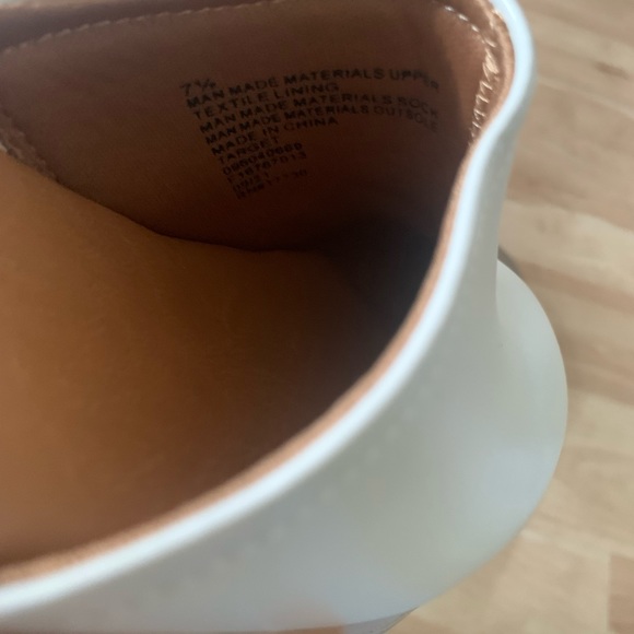 Universal Thread Magnolia Heels/Clogs - Picture 5 of 8